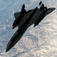 Американец собрал дома военный самолет