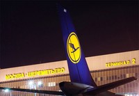 Lufthansa приостанавливает полеты на биотопливе