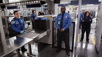 Еврокомиссия введет новые правила провоза жидкостей в самолете