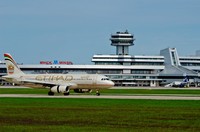 Авиакомпании Etihad Airways и Белавиа начали осуществлять совместные рейсы в Киев