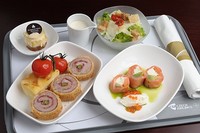 Czech Airlines отменяет бесплатное питание почти на всех своих рейсах